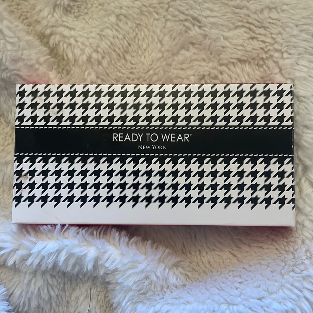 NIB Ready To Wear New York Button Up For Beauty Assorted Makeup Palette